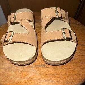 Dansko Dayna Sandal size 8.5/9 (39)  New in box Never Worn